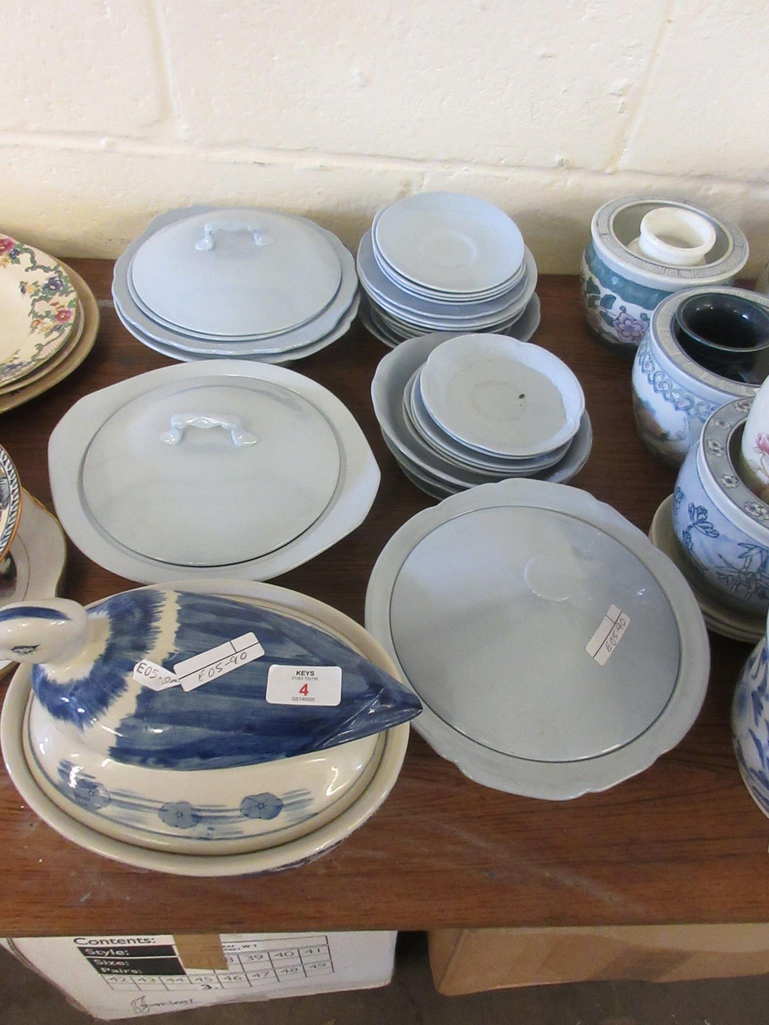 QUANTITY OF JOHNSON BROS PART DINNER SERVICE INCLUDING TUREENS ETC TOGETHER WITH A DUCK BLUE AND