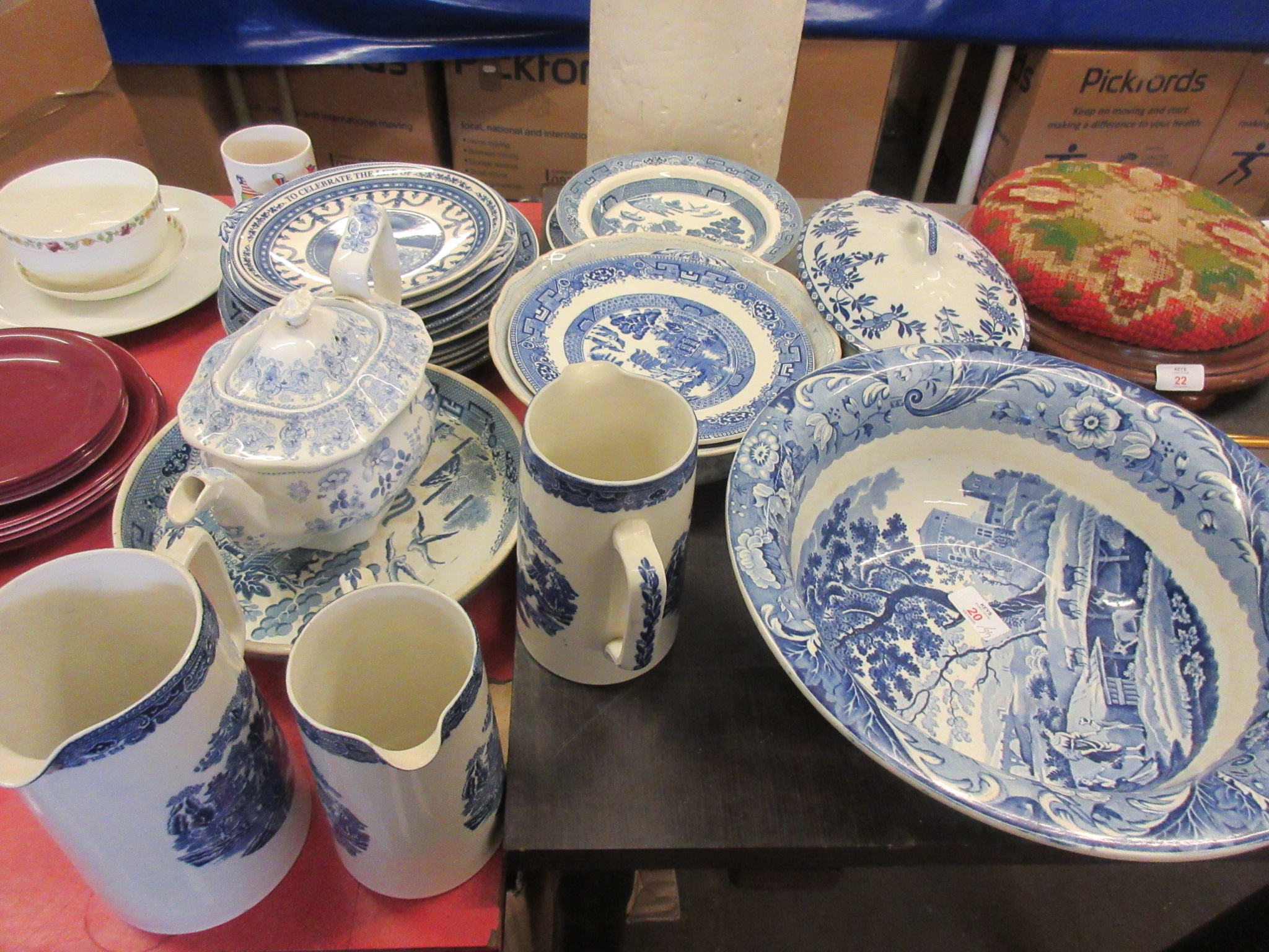 SELECTION OF BLUE AND WHITE WARES INCLUDING GREENS JUGS, LARGE FRUIT BOWL, TUREENS, MOSAIC TEA POT