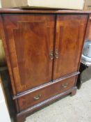 REPRODUCTION MAHOGANY EFFECT TV CABINET WITH STRUNG DECORATION APPROC 73CM WIDE