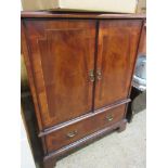 REPRODUCTION MAHOGANY EFFECT TV CABINET WITH STRUNG DECORATION APPROC 73CM WIDE