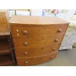 19TH CENTURY BOW FRONT CHEST OF DRAWERS, WIDTH APPROX 100CM