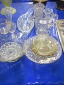 GROUP OF CUT GLASS WARES INCLUDING JUG, FRUIT BOWL, SERVING DISH, FURTHER OVAL DISH