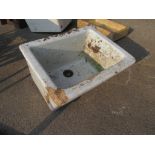 VINTAGE SINK WIDTH APPROX 66CM AF