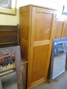MODERN FITTED STORAGE CABINET WIDTH APPROX 61CM