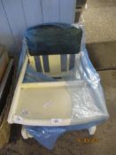 VINTAGE CHILDS CHAIR