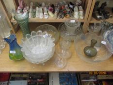 QTY GLASS WARES TO INCLUDE MURANO TYPE STYLE VASE