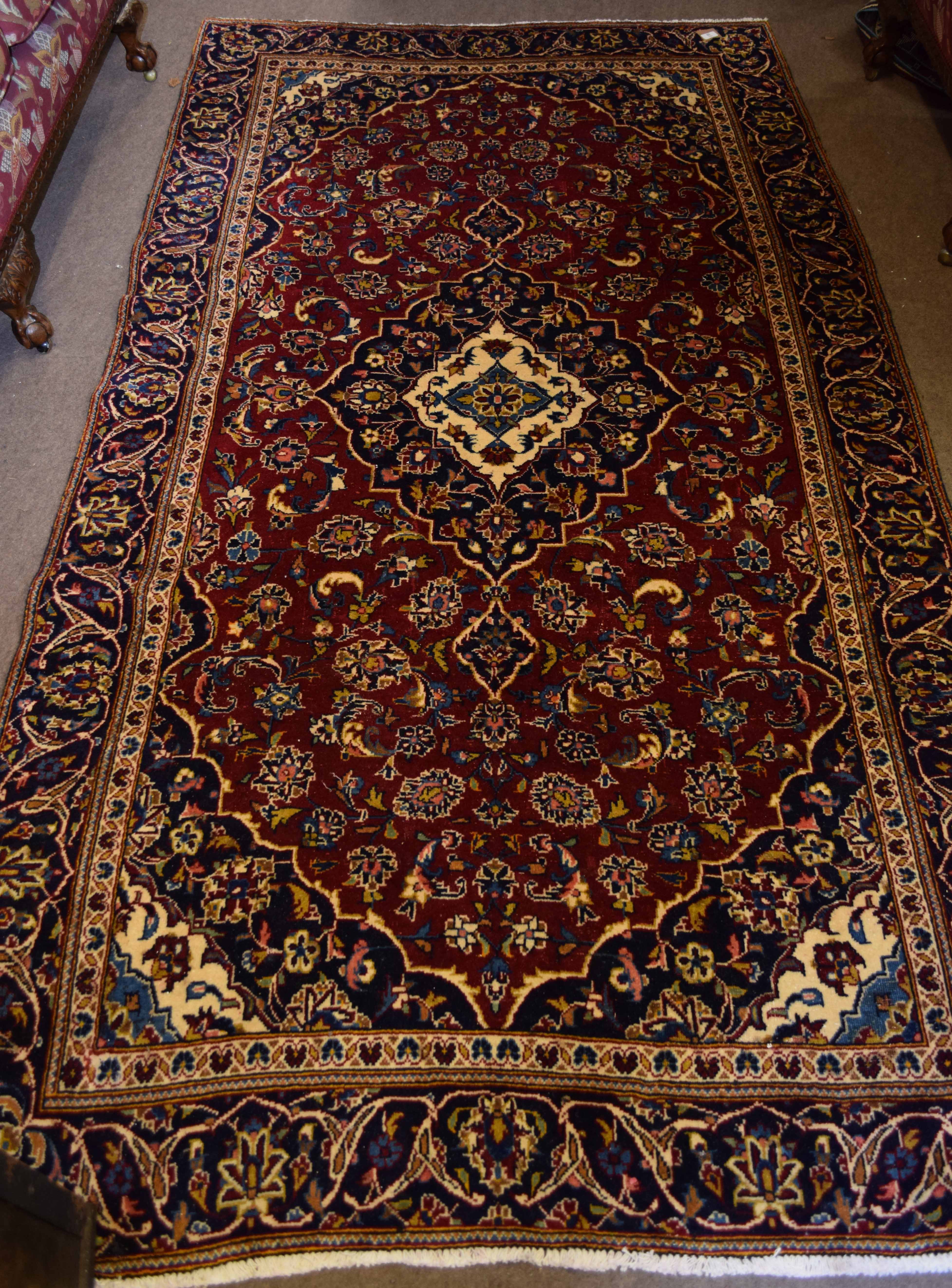 Cashan carpet 2.53 x 1.42m