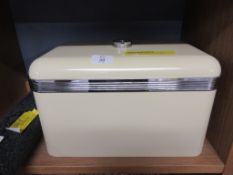 Retro Bread Bin, Colour: Cream, RRP £22.99