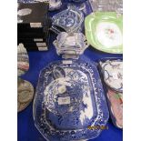 GROUP OF BLUE AND WHITE WARES INCLUDING TUREEN AND COVER AND OVAL DISHES