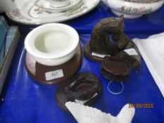 GROUP OF TWO WOODEN HORSES HEADS ON WOODEN BASES AND SMALL WHITE POTTERY BOWL