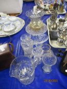 GROUP OF CUT GLASS WARES INCLUDING JUG, FRUIT BOWL, SERVING DISH, FURTHER OVAL DISH