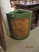 WOODEN LAUNDRY BIN