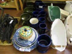 GROUP OF CROCKERY, MAINLY BLUE AND WHITE PLATES AND TAMS BOWLS AND SAUCERS