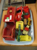 TRAY CONTAINING WOODEN CHILD’S STEAM ENGINE AND VARIOUS OTHER TOYS