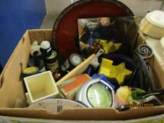 BOX OF CROCKERY AND MISCELLANEOUS OTHER ITEMS