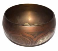 Oriental metal bowl with silver metal decoration, 10cm diam