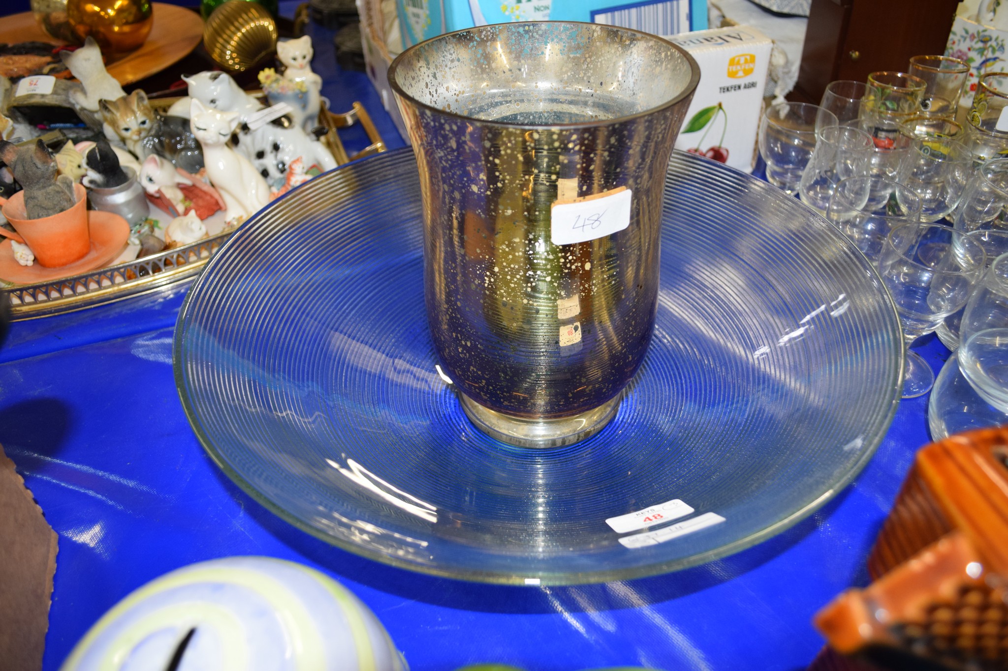 LARGE RIBBED GLASS FRUIT BOWL AND FURTHER GLASS VASE