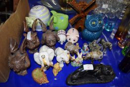 GROUP OF CERAMIC ANIMALS INCLUDING OWLS AND PIGS