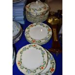 PART WOODS WARE NORFOLK PATTERN DINNER SERVICE COMPRISING DINNER PLATES, SIDE PLATES AND A TUREEN