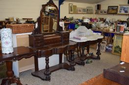 VICTORIAN DUCHESS DRESSING TABLE AND MATCHING MARBLE TOPPED WASH STAND, 120 AND 125CM WIDE