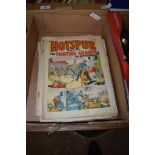 BOX CONTAINING HOTSPUR AND VALIANT AND VICTOR COMICS