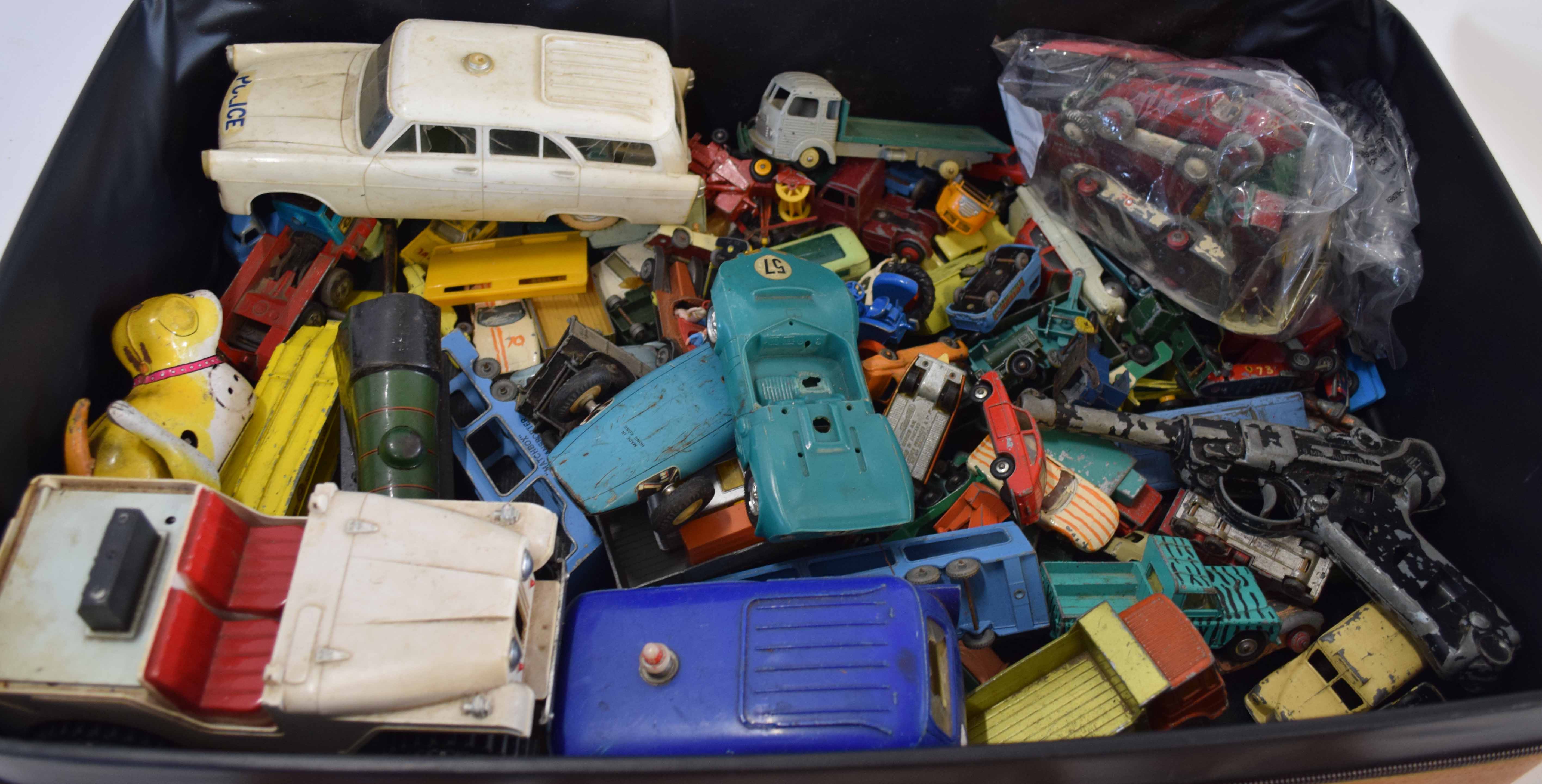 Suitcase containing a large quantity of mainly Matchbox and Lesney 1950s/60s toy cars together