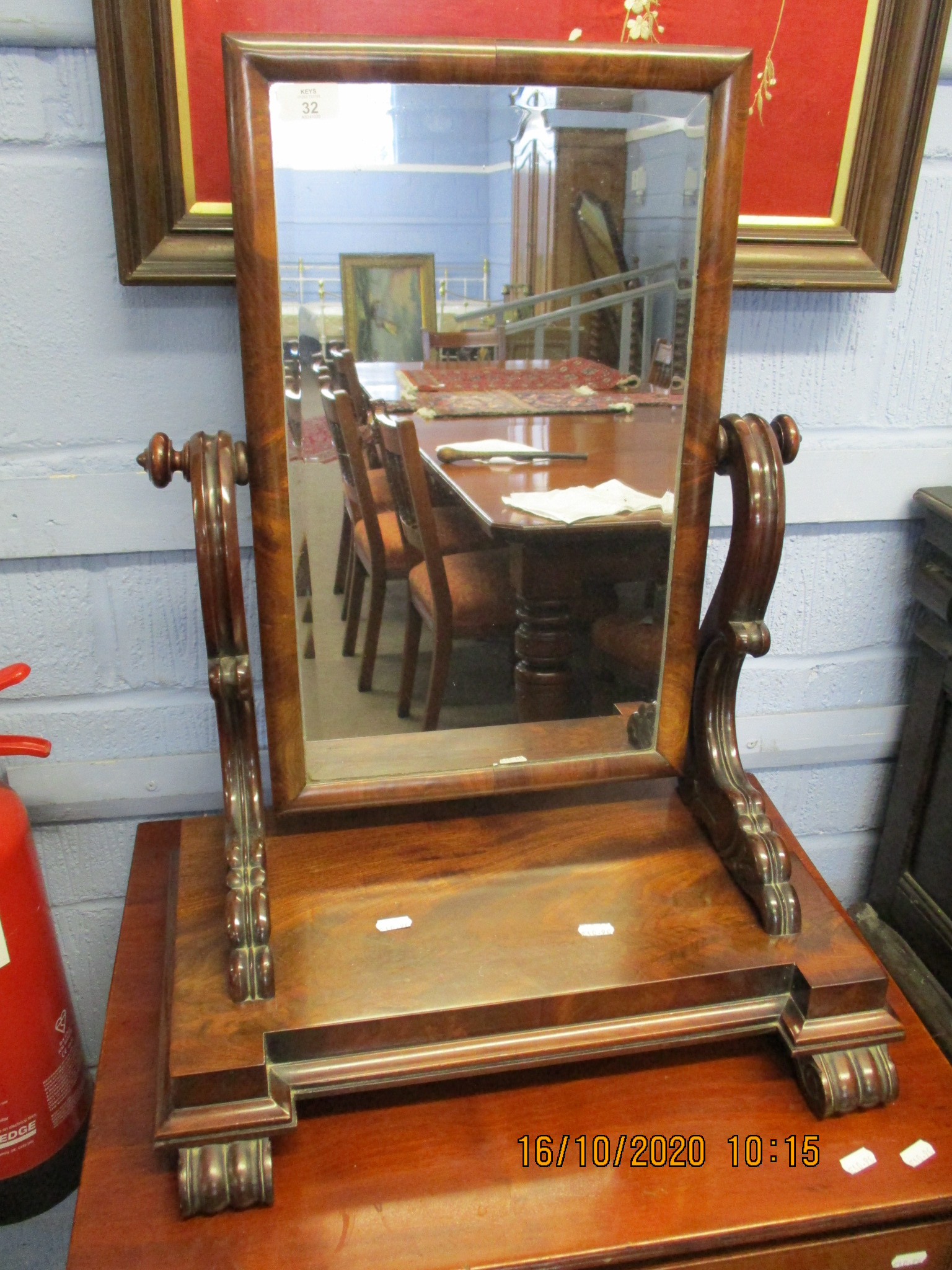 Victorian mahogany swing mirror, 51cm wide