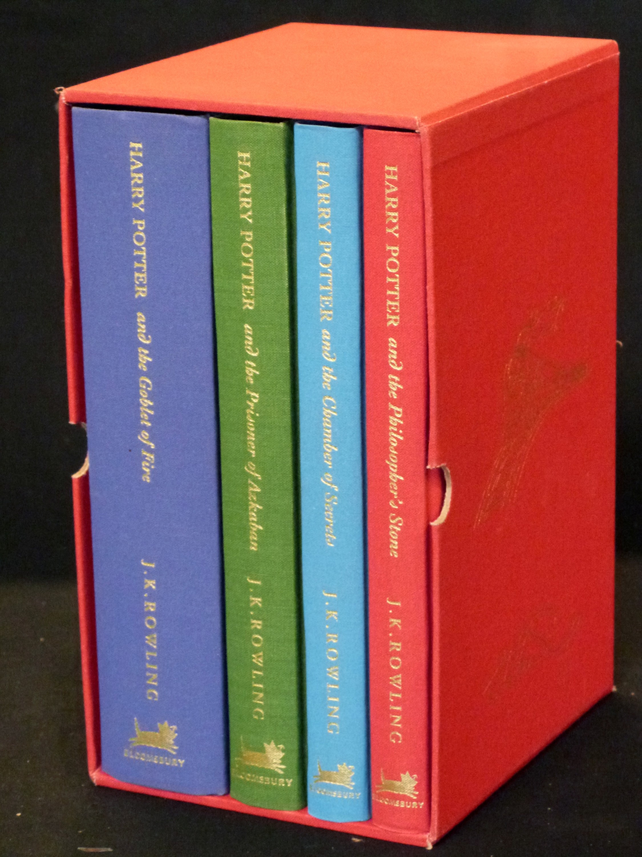 J K ROWLING: HARRY POTTER GIFT SET COMPRISING HARRY POTTER AND THE PHILOSOPHER'S STONE - CHAMBER - Image 2 of 2