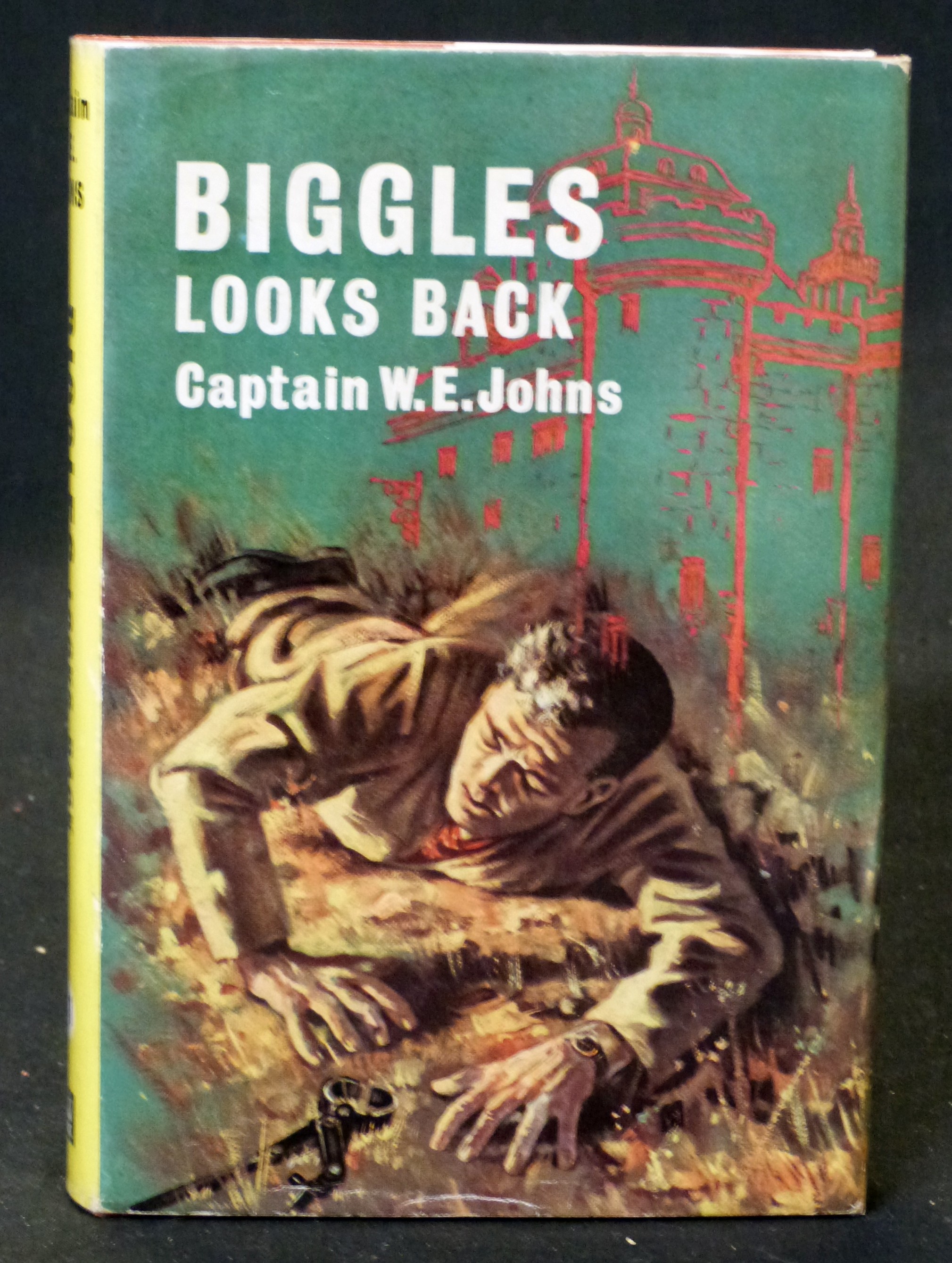 W E JOHNS: BIGGLES LOOKS BACK, London, Hodder & Stoughton, 1965, 1st edition, original cloth, d/w,