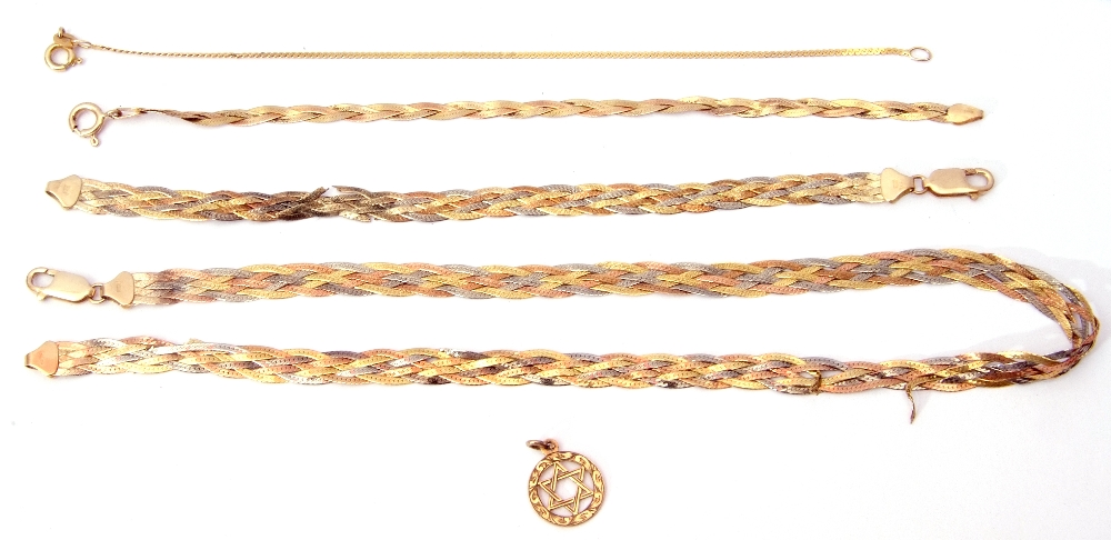 Mixed Lot: a 375 stamped Italian tri-colour necklace and matching bracelet (a/f), two 373 stamped - Image 3 of 3