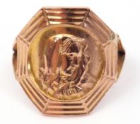 9ct gold Virgin Mary Madonna ring of octagonal shape with engraved detailed borders, London 1979,
