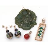 Mixed Lot: carved jade pendant, a basket of fruit, a 9ct gold rectangular pierced pendant