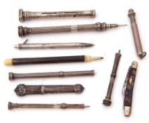 Mixed Lot: silver Morden & Co telescopic pencil, the finial with carved intaglio, an engine turned