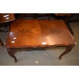 REPRODUCTION MAHOGANY COFFEE TABLE, 73CM WIDE