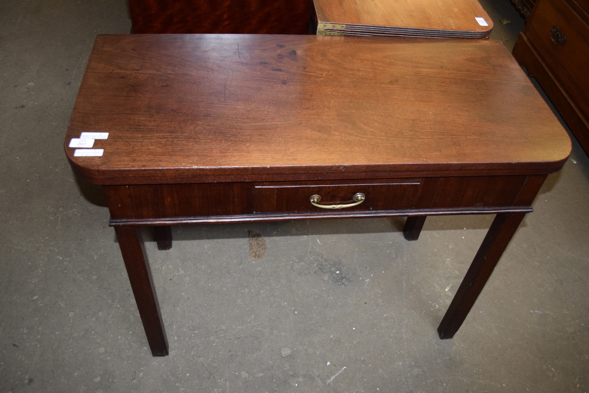 18TH CENTURY MAHOGANY FOLD-TOP TEA TABLE WITH SINGLE FRIEZE DRAWER AND CHAMFERED SUPPORTS, 94CM