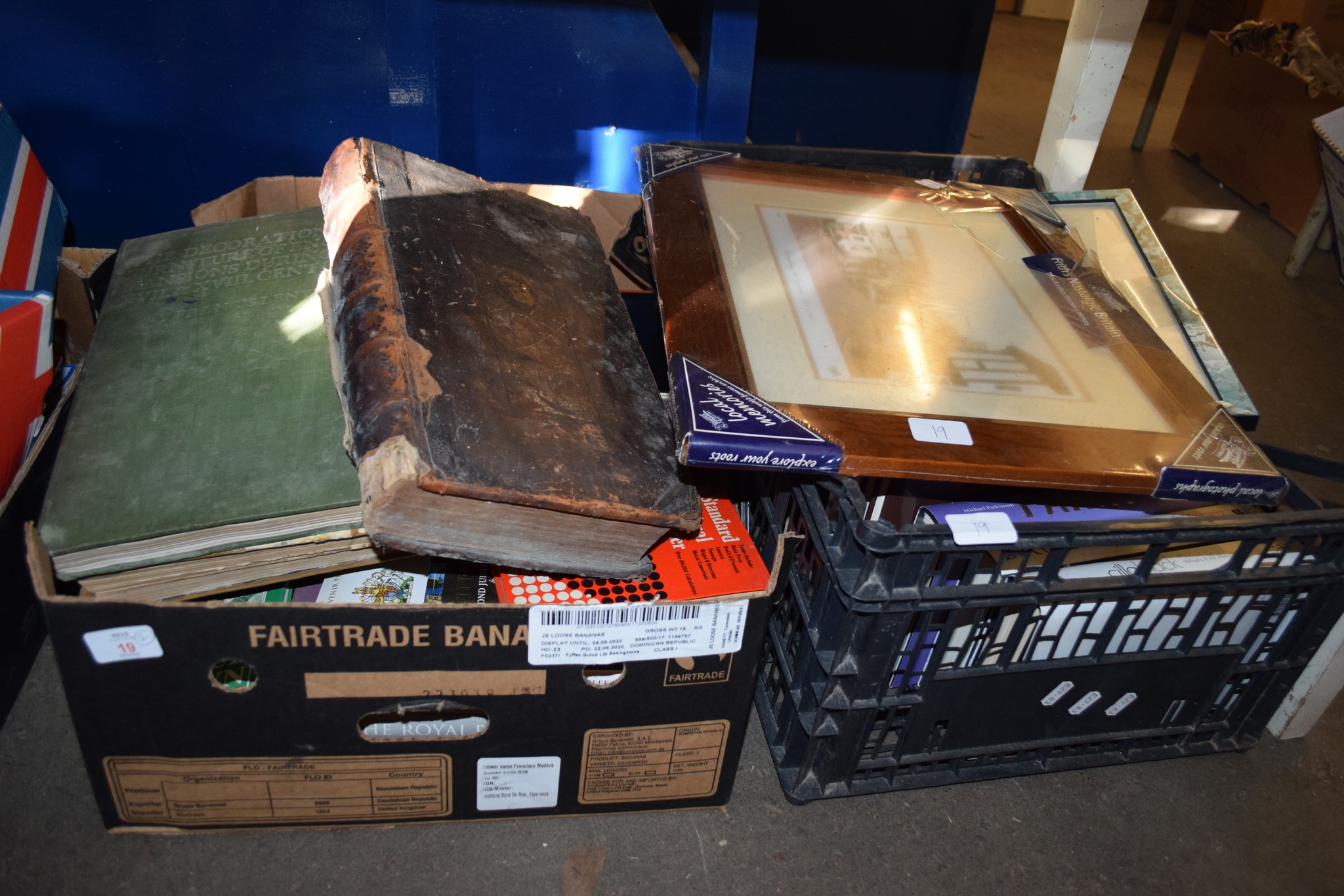 TWO BOXES OF BOOKS INCLUDING THE DECORATION AND FURNITURE OF ENGLISH MANSIONS DURING THE 17TH/18TH