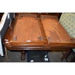 CONTINENTAL MAHOGANY EXTENDING DINING TABLE WITH TWO LEAVES, 103CM WIDE (A/F)