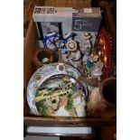 BOX CONTAINING CERAMIC ITEMS, MODELS OF BEARS AND COLLECTORS PLATES BY ROYAL GRAFTON