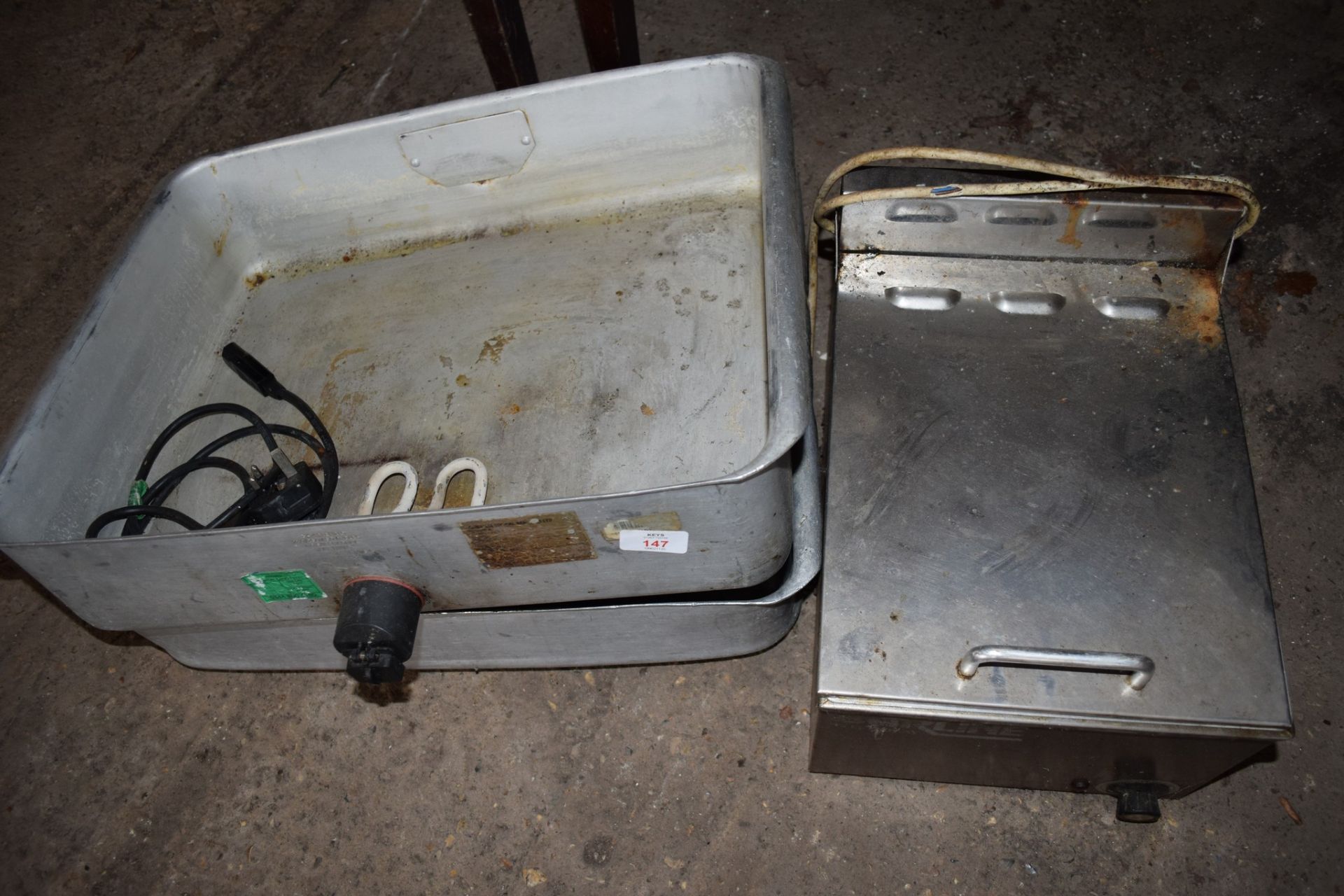 Electric Chip Scuttle / Warmer, t/w two large Bain Marie bases. - Image 2 of 2