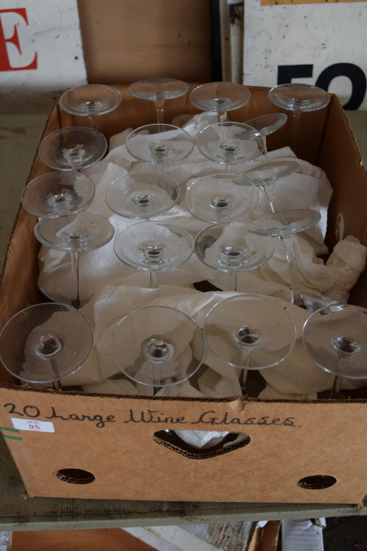 Box: 20 large Wine Glasses.