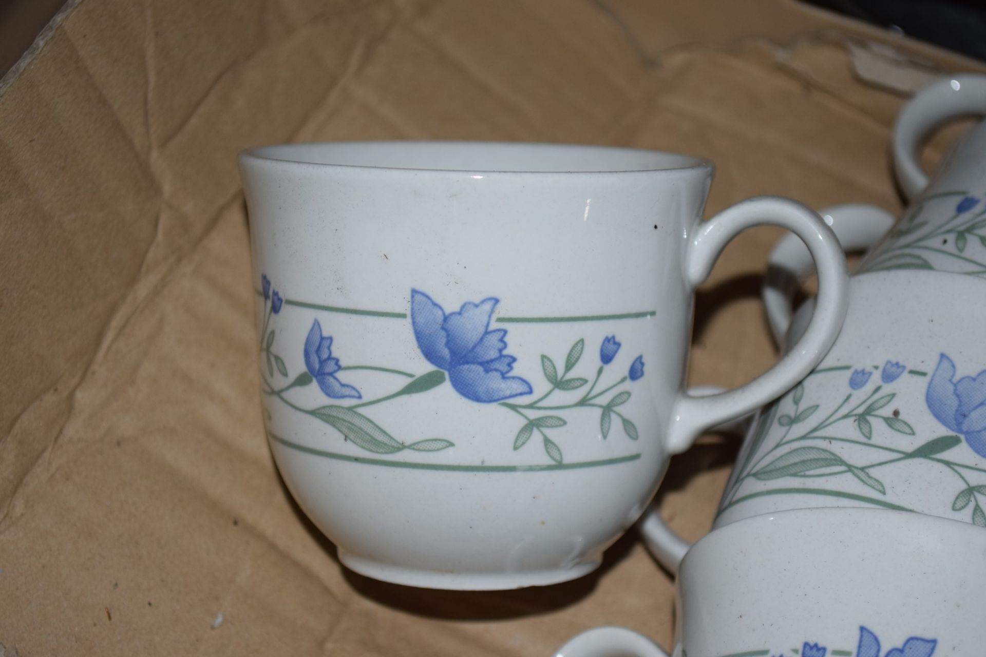 Crate: 45 floral decorated Tea Cups.