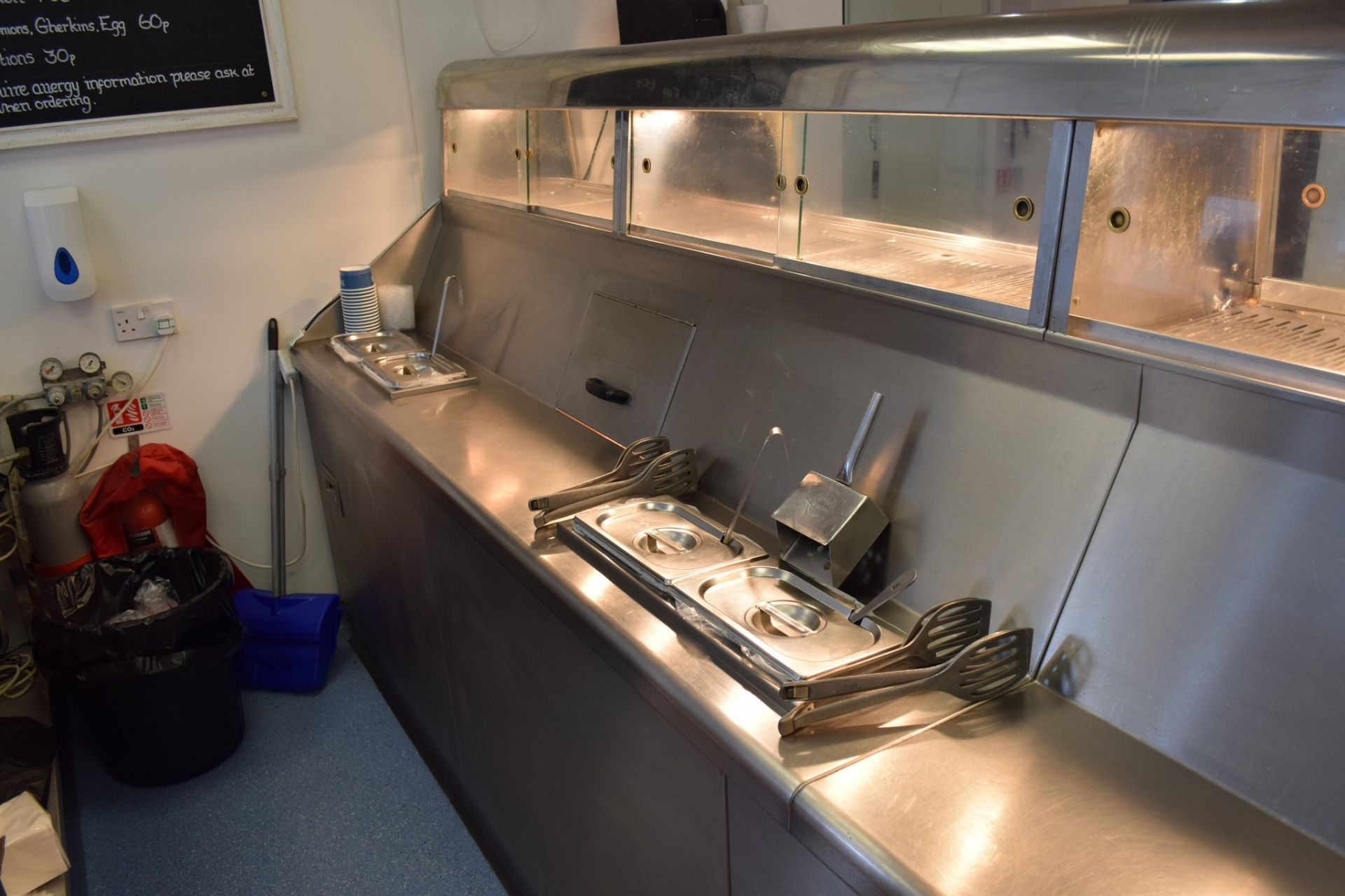 Hopkins Fish & Chip Frying Range, comprising 5 x pans, 3 x Bain Marie, 3 x Chip Boxes/Scuttles, plus