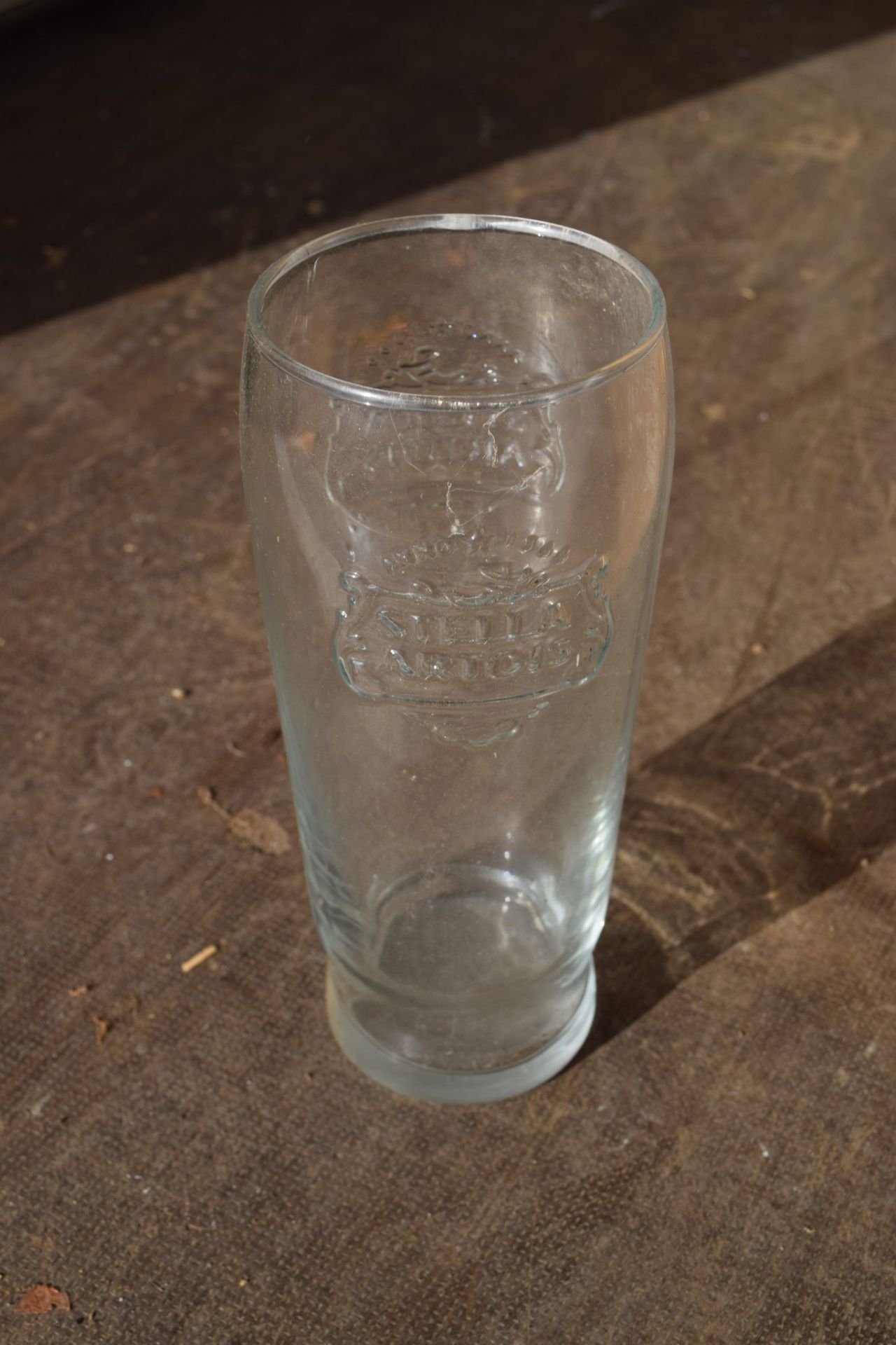 Box: qty various branded Pint Glasses, incl Stella Artois, Guinness, etc. - Image 2 of 2