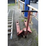 PUMP UP PALLET TRUCK