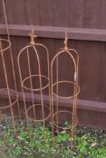 PAIR OF SMALLER METAL GARDEN OBELISKS, EACH APPROX 104CM HIGH