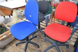 THREE VARIOUS OFFICE SWIVEL CHAIRS