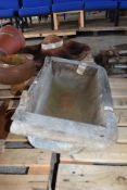 CAST METAL SINK