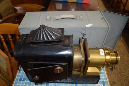 VICTORIAN MAGIC LANTERN WITH CARRYING CASE