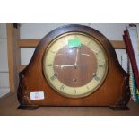 WOODEN MANTEL CLOCK