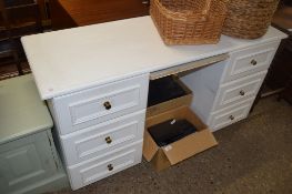 WHITE PAINTED MODERN TWIN PEDESTAL DESK, 137CM WIDE